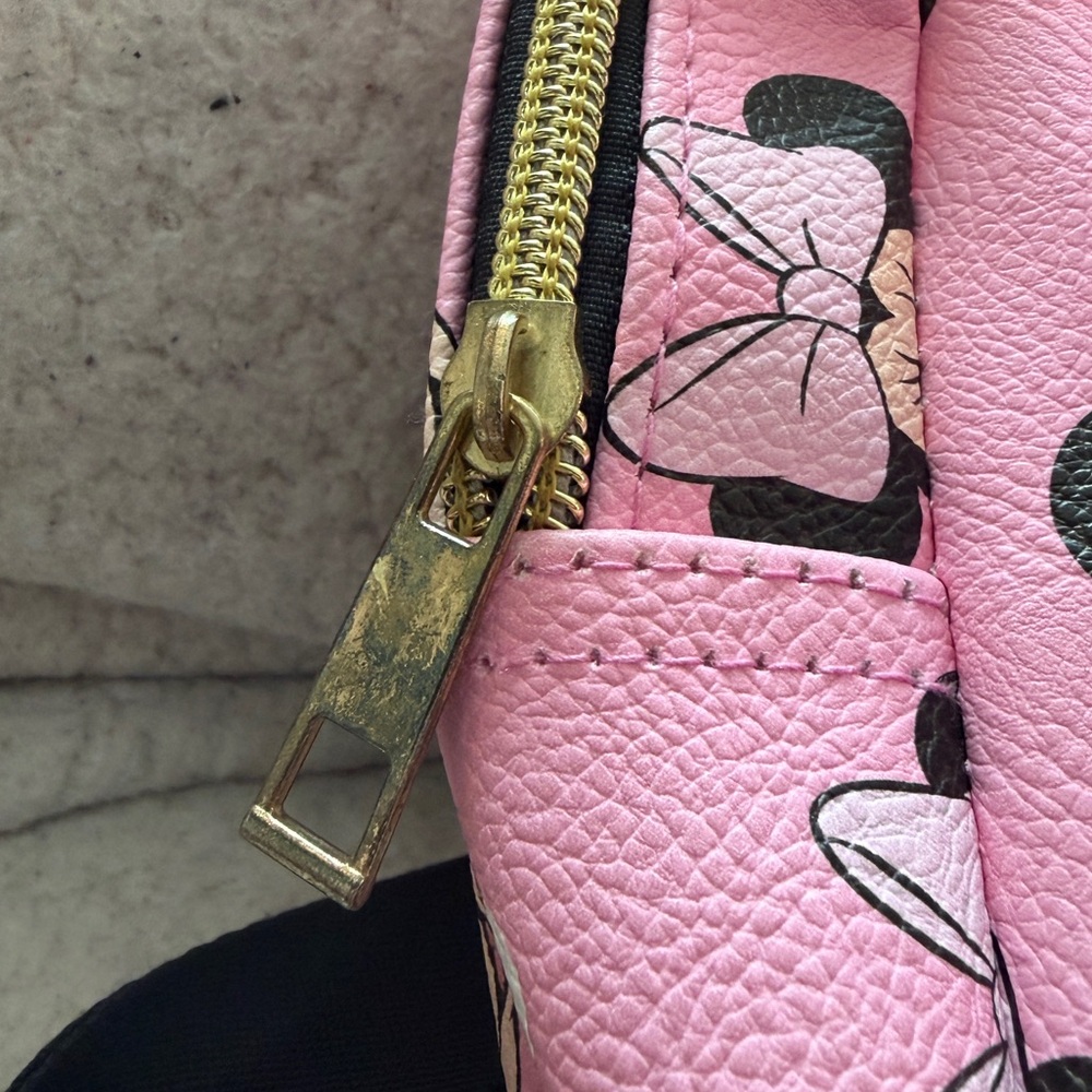 Minnie Mouse Mini Backpack - Picture 5 of 8